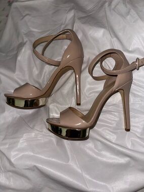 Jennifer Lopez Nude Patent Platform Stiletto Sandals with Gold Trim